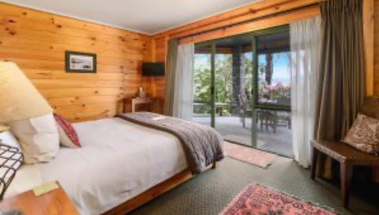 Lodge room