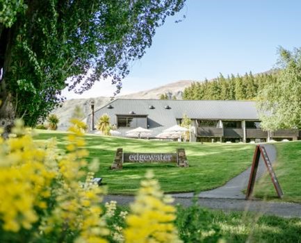 Wanaka Edgewater Resort