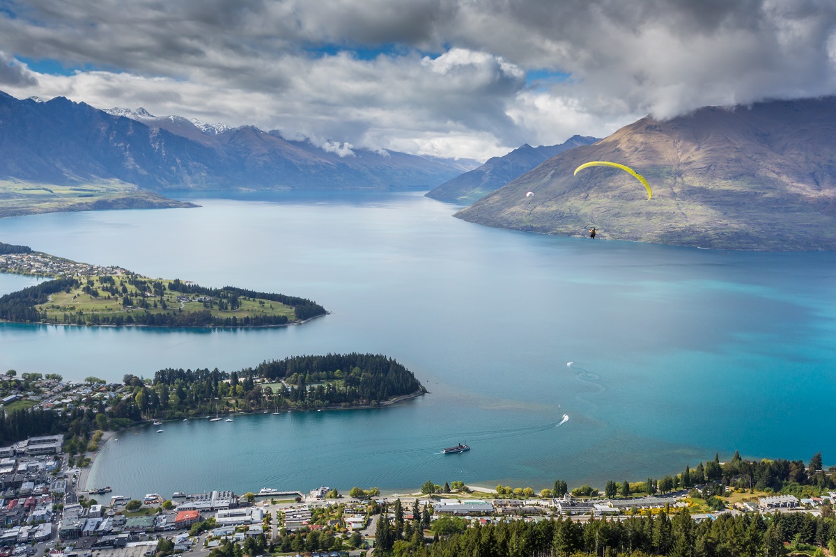 Visit Queenstown on a tour of New Zealand